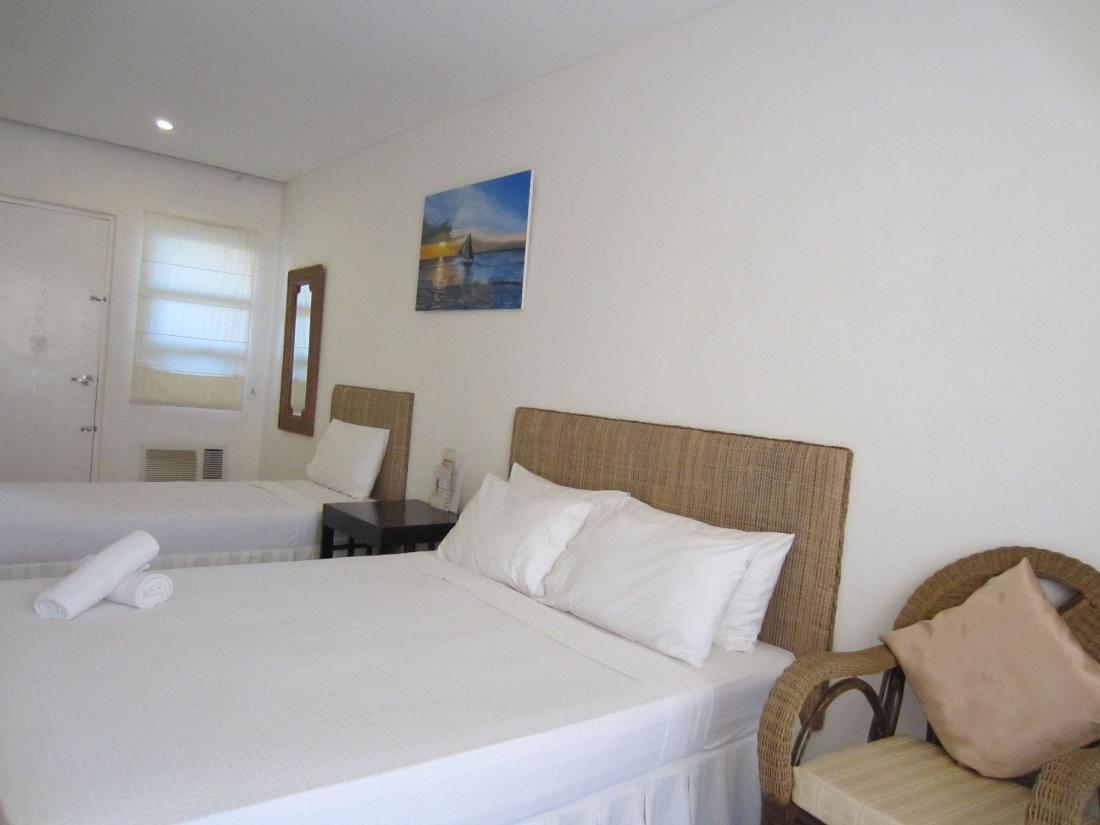 Boracay White Coral Hotel Balabag  Bagian luar foto