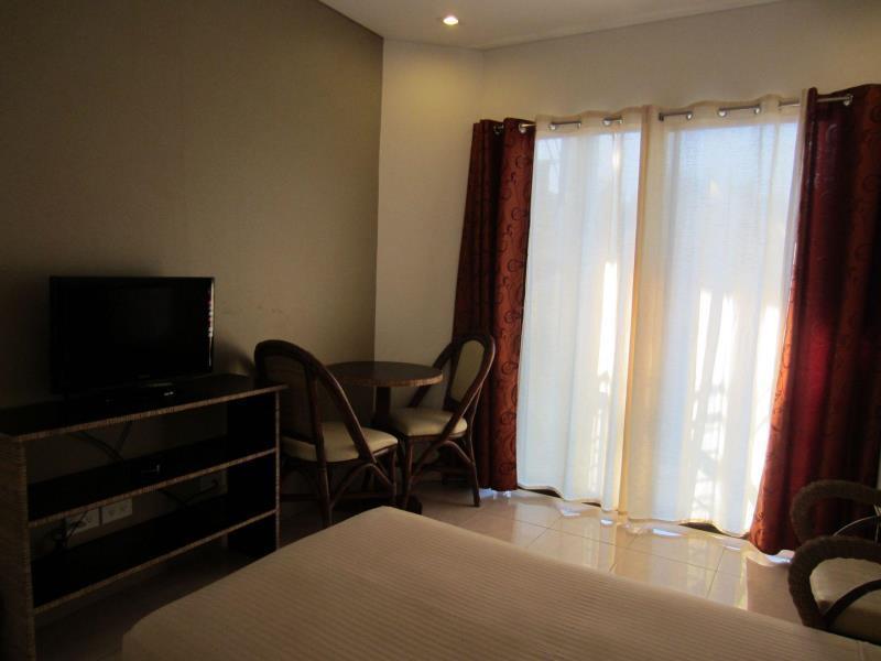Boracay White Coral Hotel Balabag  Bagian luar foto
