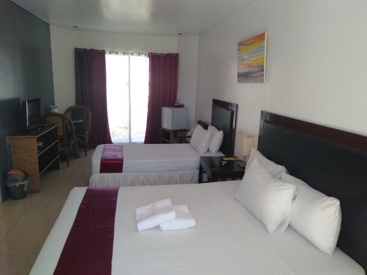 Boracay White Coral Hotel Balabag  Bagian luar foto