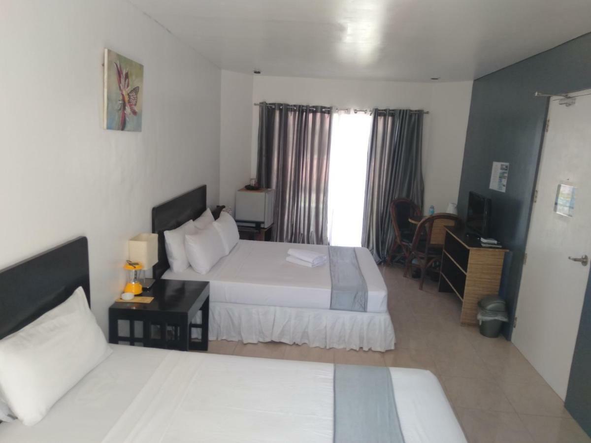 Boracay White Coral Hotel Balabag  Bagian luar foto